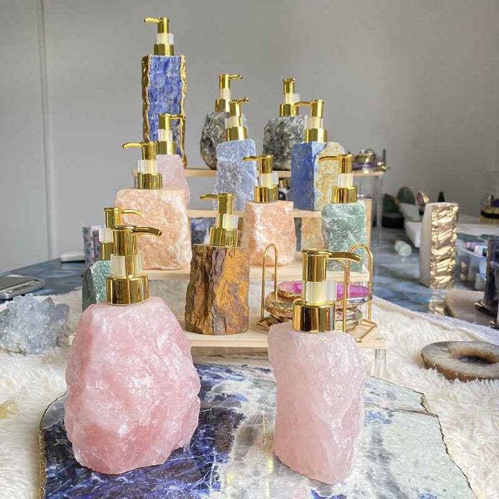 Natural Crystal Stone Perfume Bottle for Enhanced Aroma Experience - CRYSTALOIL