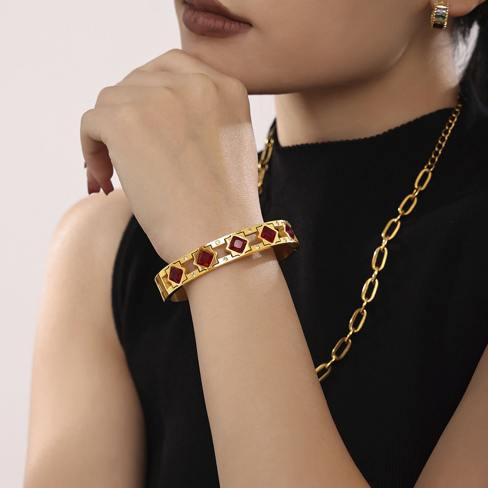 18K gold inlaid square gemstone with hollow design exquisite dazzling bracelet - CRYSTALOIL