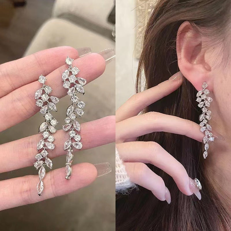 Light Luxury Crystal Diamond Leaf Tassel Earrings - CRYSTALOIL