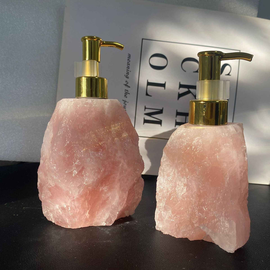 Natural Crystal Stone Perfume Bottle for Enhanced Aroma Experience - CRYSTALOIL